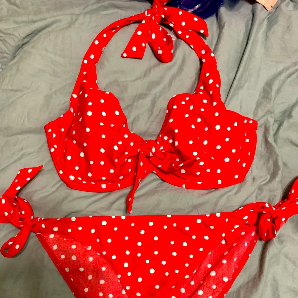 Red & white Polka Dot Bikini- curvy grrrl